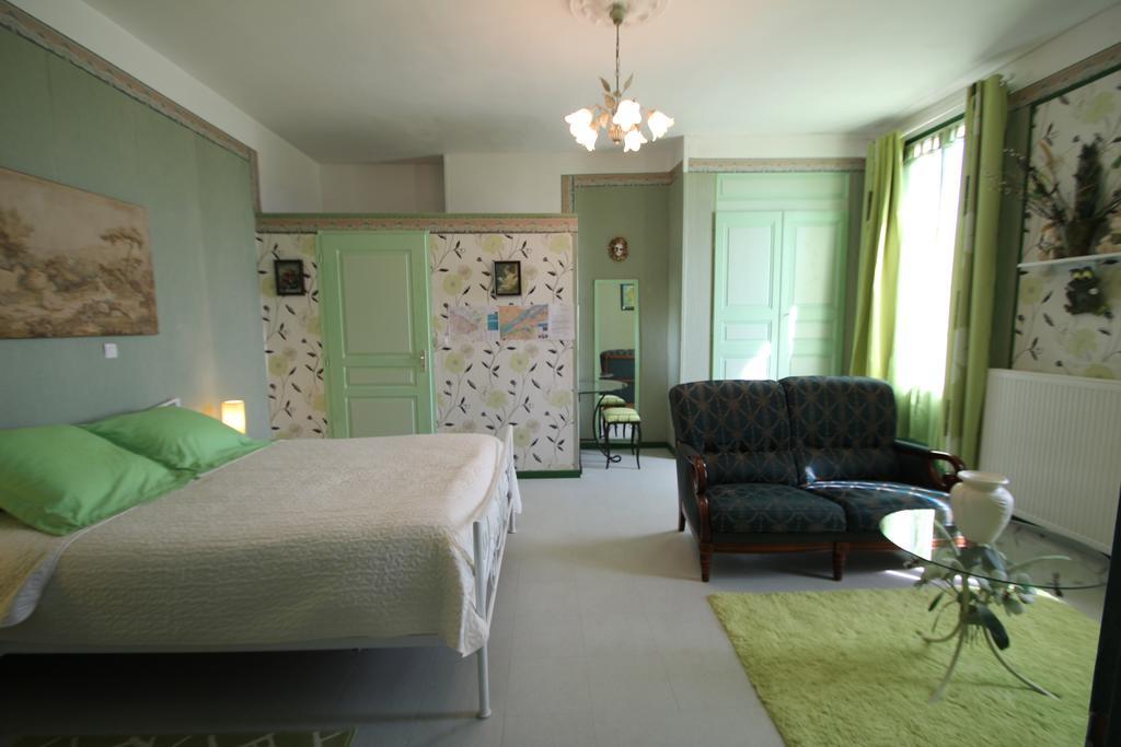 Vaudelnay Domaine Des Roses Bed & Breakfast 部屋 写真