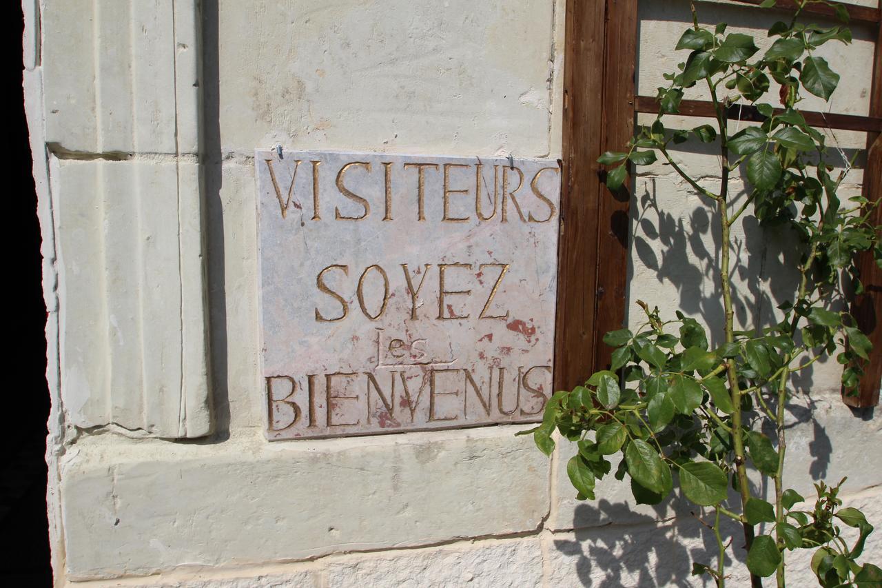 Vaudelnay Domaine Des Roses Bed & Breakfast エクステリア 写真